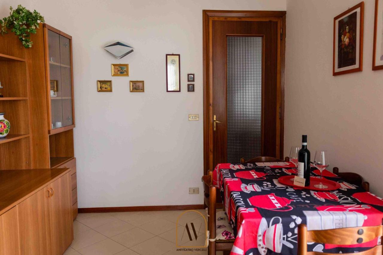 L'Anfiteatro Apartamento Vercelli Exterior foto